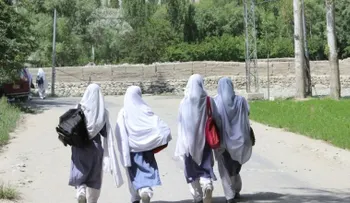 25 millones niños paquistaníes sin escuela por la insurgencia islamista