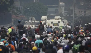 Guaidó sigue indetenible para sacar del poder a Maduro