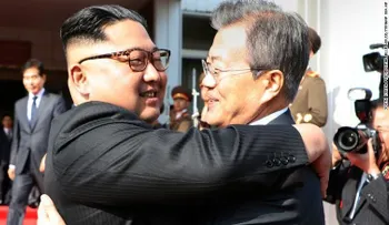 Los líderes de Corea del Norte y Corea del Sur se reúnen por sorpresa