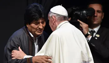 Evo Morales pide al papa que interceda por la liberación de bolivianos detenidos en Chile