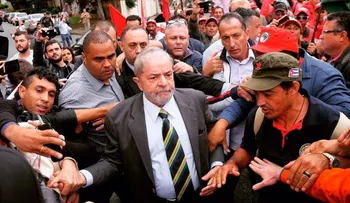 Lula da Silva ingresó al tribunal de Curitiba para responder a las acusaciones de corrupción ante el juez Sergio Moro