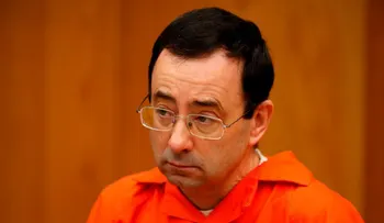 Larry Nassar recibe su tercera sentencia por décadas de abuso sexual