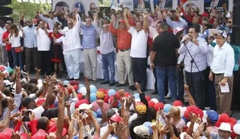 Abinader promete aumentar de RD$800 a RD$1,280 tarjeta Comer es Primero