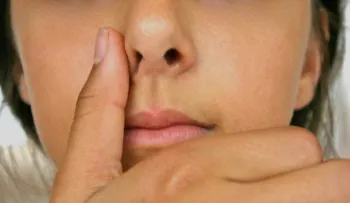 ¿Cómo evitar las costras en las fosas nasales?