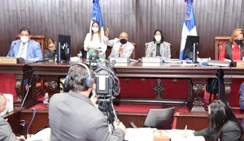 Diputados aprueban Ley reduce cantidad de viceministerios en instituciones