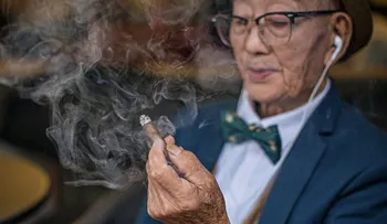 Conmovedor tributo al abuelo 'hipster' de China se vuelve viral