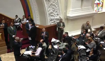 Gobierno, AN y entes de salud deben buscar soluciones a la crisis humanitaria