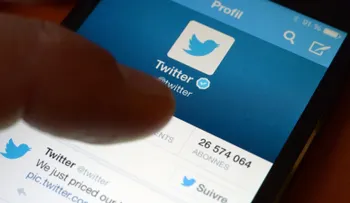 Twitter recomienda a sus 330 millones de usuarios cambiar de contraseña
