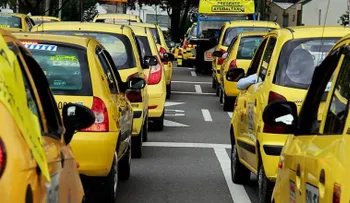 Multan con 142.000 dólares a Uber en Colombia por operar sin autorización