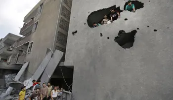 Diluvio de fuego sobre Gaza al iniciarse cuarta semana de la ofensiva israelí