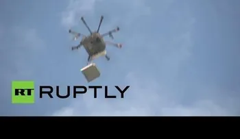 Caída del cielo: Un dron hace su primera entrega de pizza en Rusia