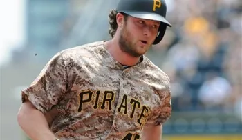 Doble de Harrison encamina triunfo de Piratas ante Arizona