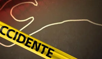 Muere motociclista al chocar carroza en caravana del Licey