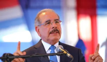  Danilo Medina promulga Ley 210-19, que regula uso símbolos patrios