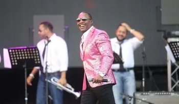 Salseros dominicanos  encienden Festival Presidente
