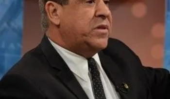 Percival Peña denuncia persecución en su contra; solicita cita a Danilo; dice su chofer fue apresado 