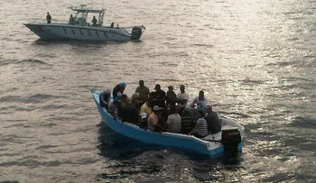 Apresan 18 haitianos que intentaron viajar ilegal a PR   