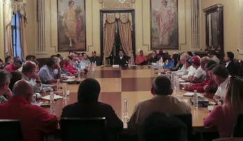 Maduro: "Las orientaciones históricas de Chávez se mantienen vigentes"