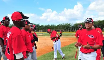 Norberto, candidato para abrir primer juego del Escogido