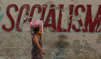 ¿Cómo se viste una cubana con el desabastecimiento?