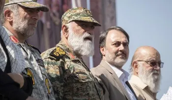 Irán minimiza poderío militar de EE.UU. tras siete meses de ataques y advierte sobre un posible "suicidio"
