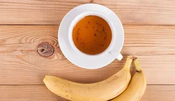 Té de guineo y canela para dormir bien