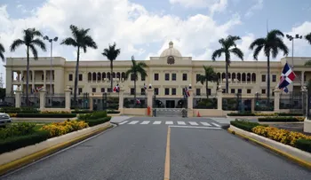 Presidente Abinader crea por decreto plan para la Reforma y Modernización de la Administración Pública