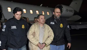 Juez ordena sean investigados extranjeros que se unan a la defensa del Chapo Guzmán