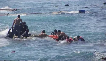 Marina italiana rescata a 500 inmigrantes y recupera 7 cuerpos tras naufragio