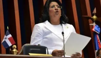 Cristina Lizardo apoya control de armas de fuegos en oficinas públicas 