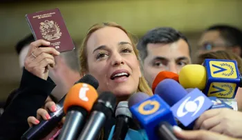 Lilian Tintori no fue admitida en Ecuador porque iba a hacer "actividades políticas"