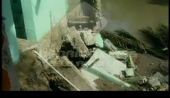 30 viviendas colapsaron por crecida de río en Santiago
