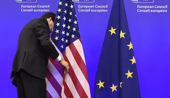 La Unión Europea analizará si política migratoria de Trump afecta a sus ciudadanos