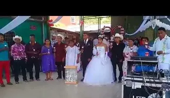 Un matrimonio "arreglado" en México que da ganas de llorar