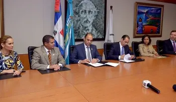 Banreservas firma acuerdo de cooperación con ADOEXPO