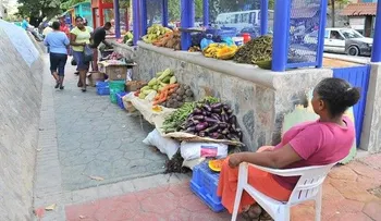 Entregan casetas remozadas en Los Guandules