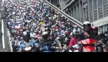 Miles de motos provocan un inmenso atasco en Taiwán