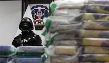 DNCD decomisa 54 paquetes de droga en yate de lujo