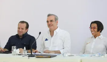 Presidente Abinader anuncia obras de desarrollo en Montecristi; inversiones son para salud y otras áreas