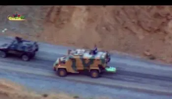Militantes kurdos destruyen vehículo blindado de un convoy militar turco (VIDEO)