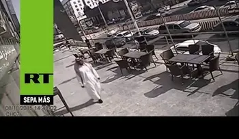 Golpe de suerte: Un vidrio le pasa rozando la cabeza y no la causa ni un rasguño