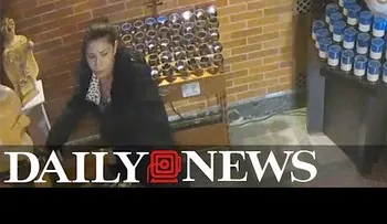 Una hispana apresada por robar cientos de dólares en iglesia católica del Bronx (VIDEO)