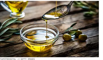 Aceite de oliva, el "oro verde" de la salud
