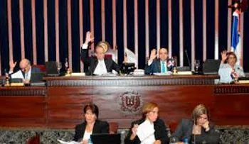 Senado aprueba ley declara 23 de enero Día Nacional de la Salud Materna