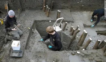 Importante hallazgo arqueológico: encuentran una rueda de la Edad de Bronce cerca de Londres