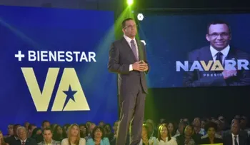 Navarro pone el cargo de Educación a disposición de Danilo; oficializa aspiraciones en el PLD