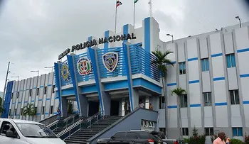 PN apresa tres hombres por robo y les ocupa 64 tarjetas falsas 