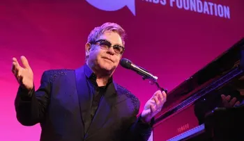 Elton John pide el papa Francisco sea canonizado