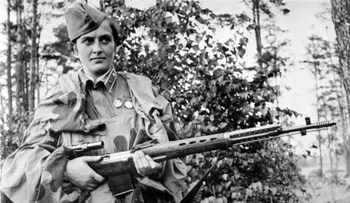 La increíble historia de la francotiradora ucraniana de 26 años que mató 309 soldados nazis