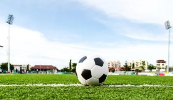 Escándalo de abusos sexuales sacude al futbol inglés